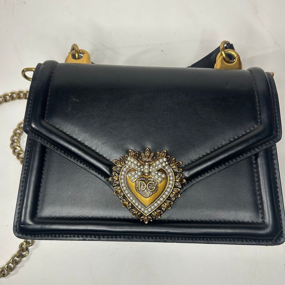 Black Devotion Style Heart Shoulder Bag Gold Chain Pearl Bow Detail